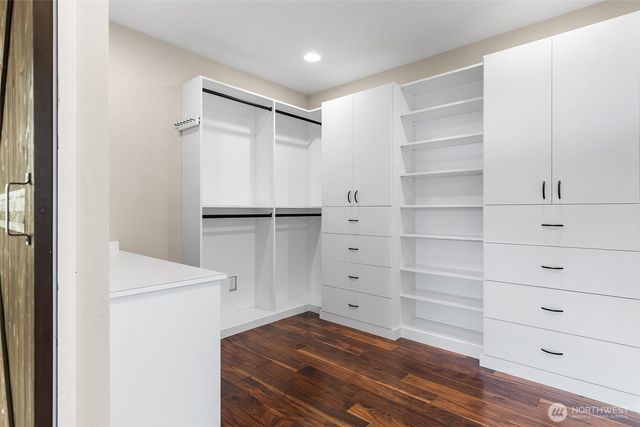 3721 Soundview Drive W, University Place, WA 98466