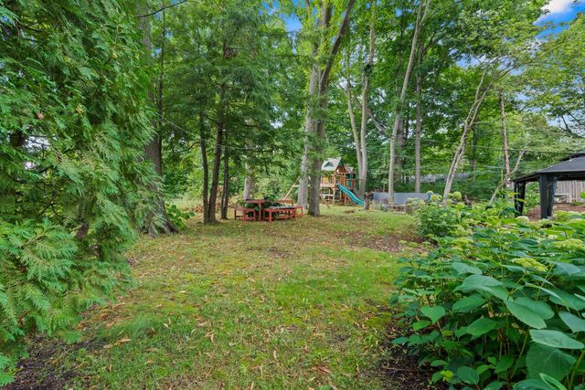 6589 N Crestwood DRIVE, Glendale, WI 53209