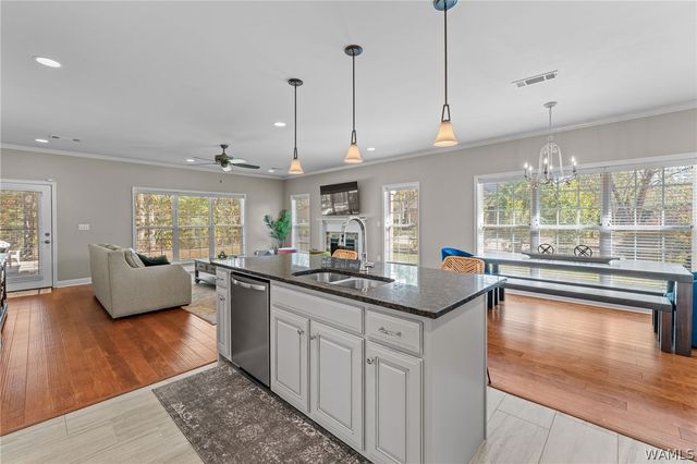 13560 Country Club, Northport, AL 35475