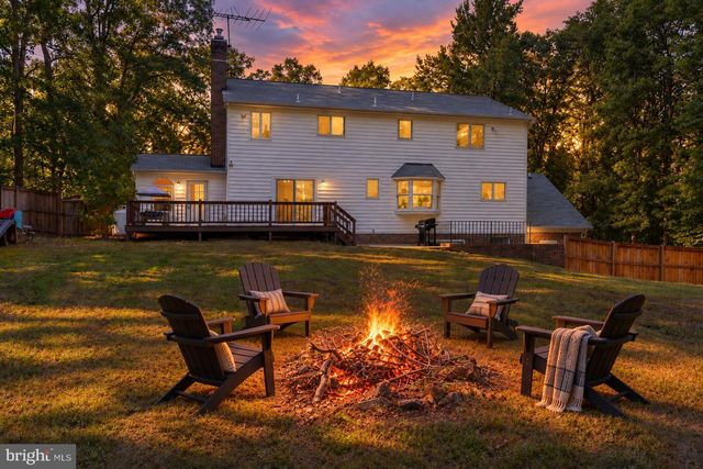 1007 NINE MILE RUN DR, Fredericksburg, VA 22407
