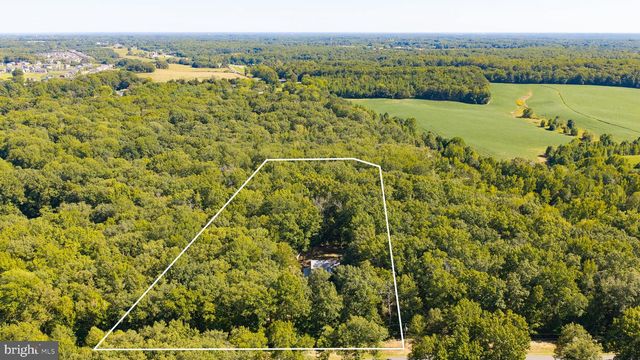 1007 NINE MILE RUN DR, Fredericksburg, VA 22407