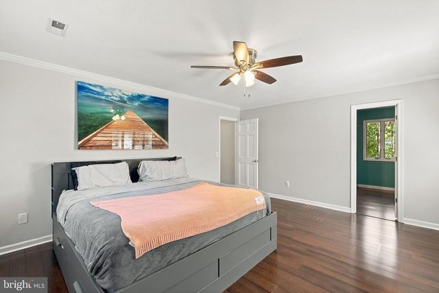 1007 NINE MILE RUN DR, Fredericksburg, VA 22407