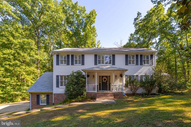 1007 NINE MILE RUN DR, Fredericksburg, VA 22407