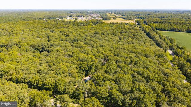1007 NINE MILE RUN DR, Fredericksburg, VA 22407