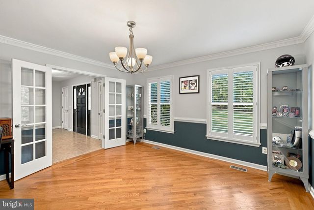 1007 NINE MILE RUN DR, Fredericksburg, VA 22407