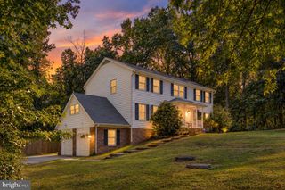 1007 NINE MILE RUN DR, Fredericksburg, VA 22407