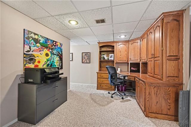 204 NW Golfview Drive, Blue Springs, MO 64014