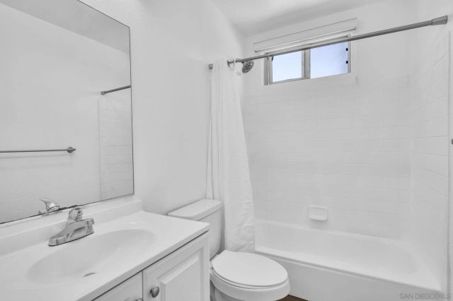 819 Laffey Lane, El Cajon, CA 92021