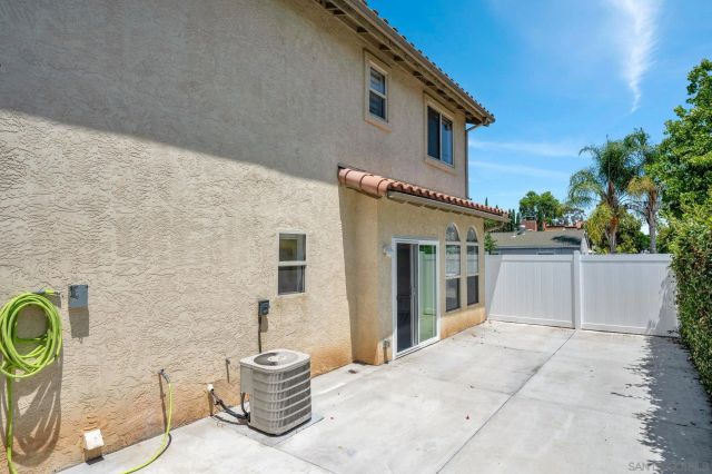 819 Laffey Lane, El Cajon, CA 92021