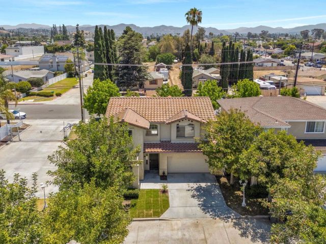 819 Laffey Lane, El Cajon, CA 92021