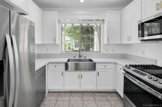 819 Laffey Lane, El Cajon, CA 92021