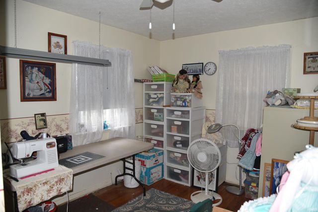 2064 Leatherwood Road, Bedford, IN 47421