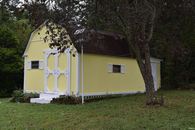 2064 Leatherwood Road, Bedford, IN 47421