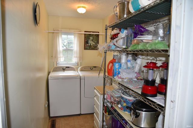 2064 Leatherwood Road, Bedford, IN 47421