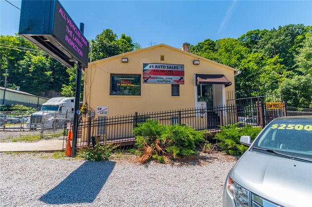 174 Sandy Creek Rd, Penn Hills, PA 15147