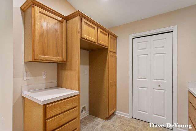 347 Timberlake E, Holland, MI 49424