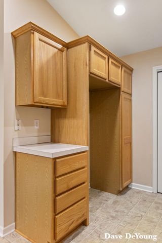 347 Timberlake E, Holland, MI 49424