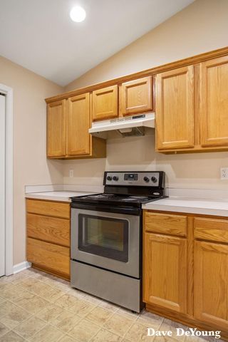 347 Timberlake E, Holland, MI 49424