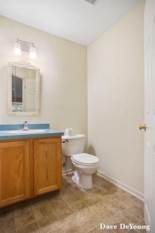 347 Timberlake E, Holland, MI 49424