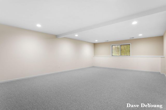 347 Timberlake E, Holland, MI 49424