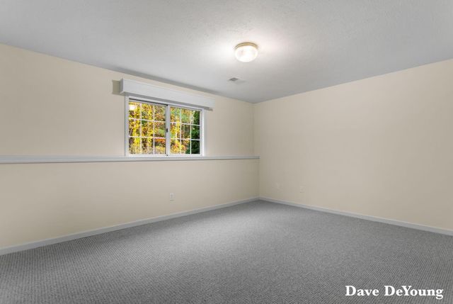 347 Timberlake E, Holland, MI 49424