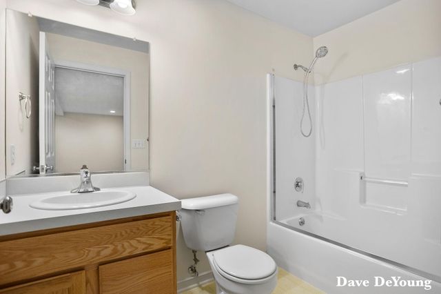 347 Timberlake E, Holland, MI 49424