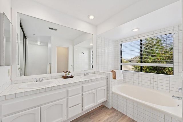 1762 Spyglass Circle, Vista, CA 92081
