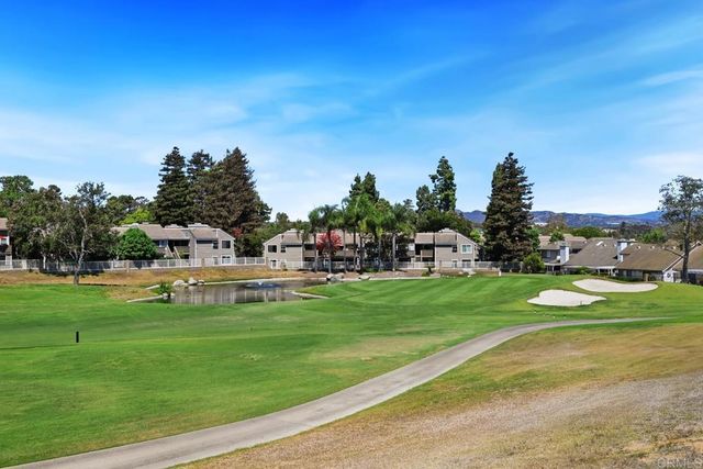1762 Spyglass Circle, Vista, CA 92081