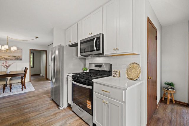 726 Royal Park ROAD, Racine, WI 53402