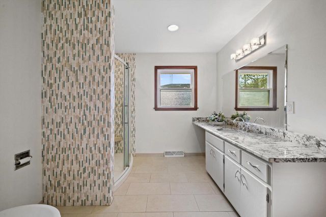 726 Royal Park ROAD, Racine, WI 53402