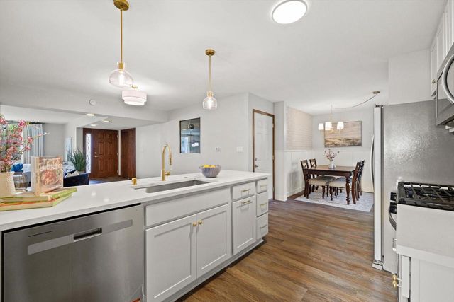 726 Royal Park ROAD, Racine, WI 53402