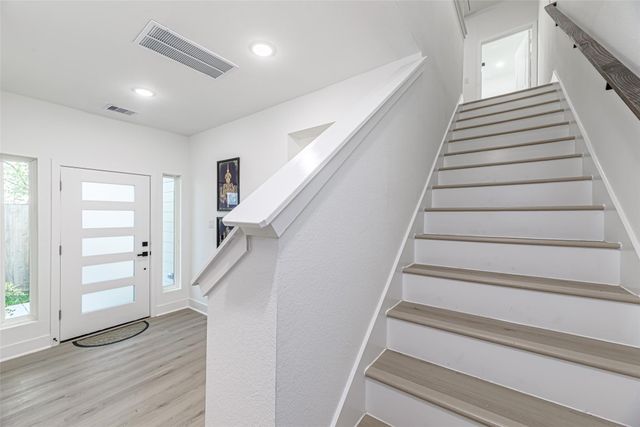 7806 Comal Street B, Houston, TX 77051