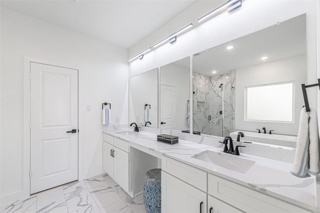 7806 Comal Street B, Houston, TX 77051