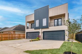 7806 Comal Street B, Houston, TX 77051