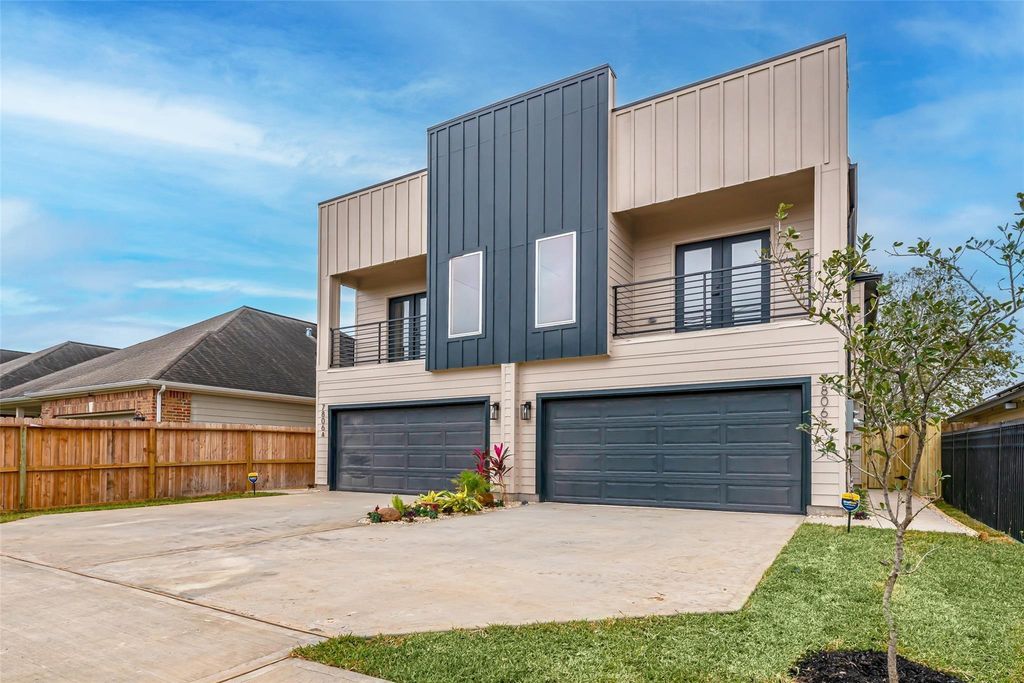 7806 Comal Street B, Houston, TX 77051