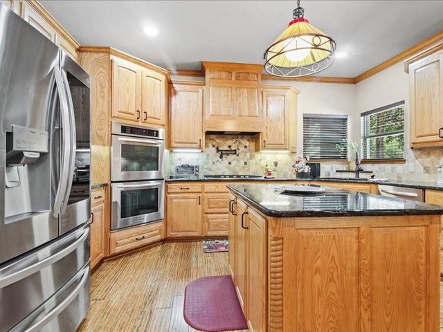 658 An County Road 155, Elkhart, TX 75839