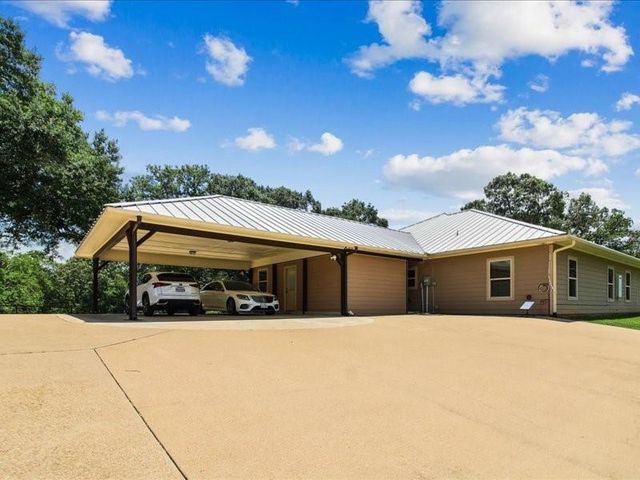 658 An County Road 155, Elkhart, TX 75839