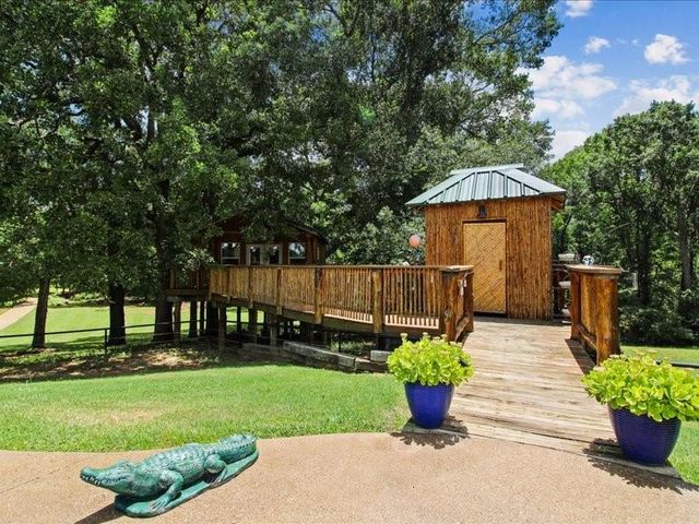 658 An County Road 155, Elkhart, TX 75839
