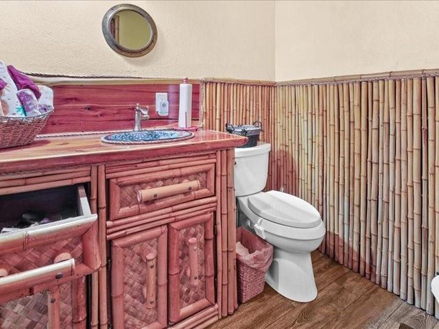 658 An County Road 155, Elkhart, TX 75839