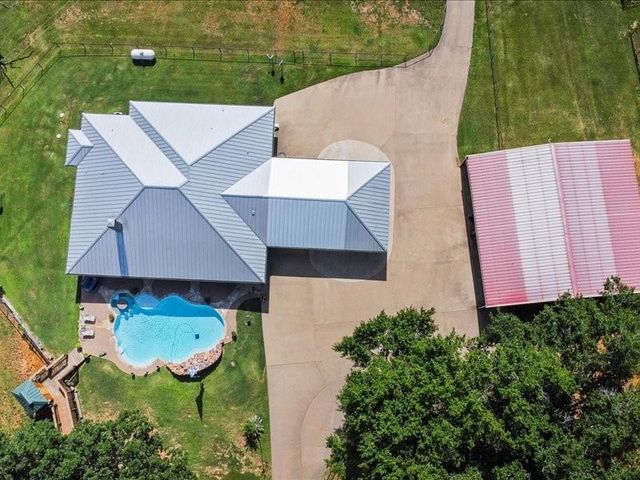 658 An County Road 155, Elkhart, TX 75839