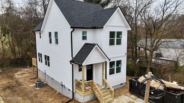 3122 Boright Drive, Knoxville, TN 37917