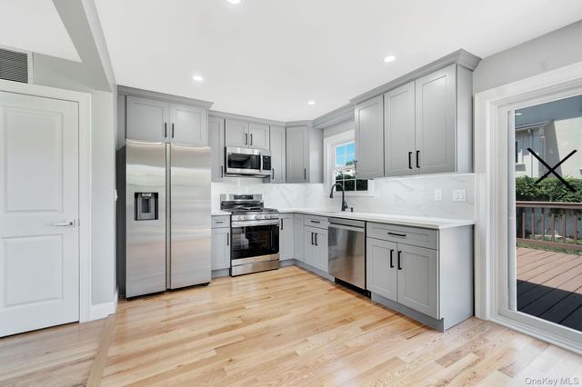 5 Notus Avenue, Staten Island, NY 10312
