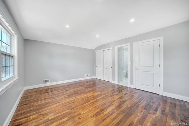 5 Notus Avenue, Staten Island, NY 10312