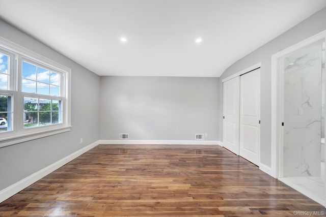 5 Notus Avenue, Staten Island, NY 10312