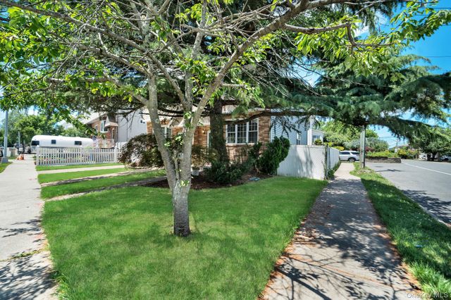 5 Notus Avenue, Staten Island, NY 10312
