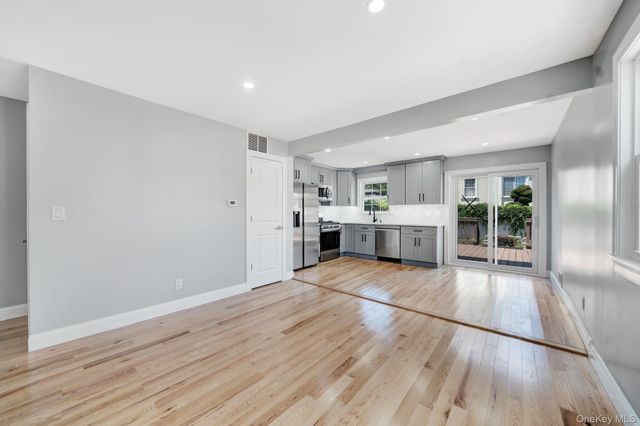 5 Notus Avenue, Staten Island, NY 10312