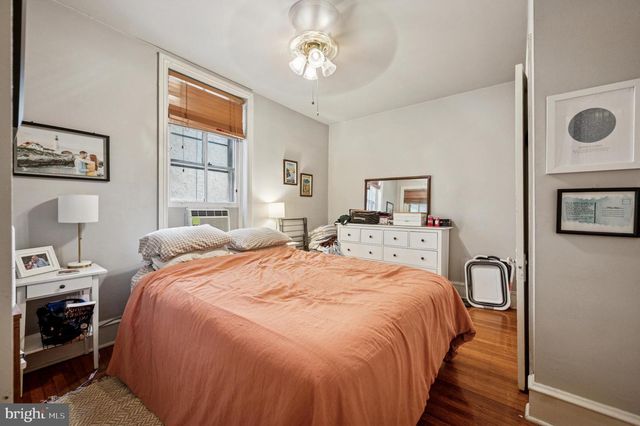 124 E CHESTNUT HILL AVE, Philadelphia, PA 19118