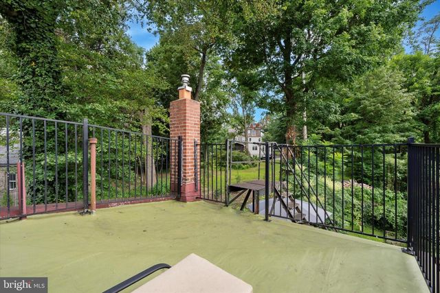 124 E CHESTNUT HILL AVE, Philadelphia, PA 19118