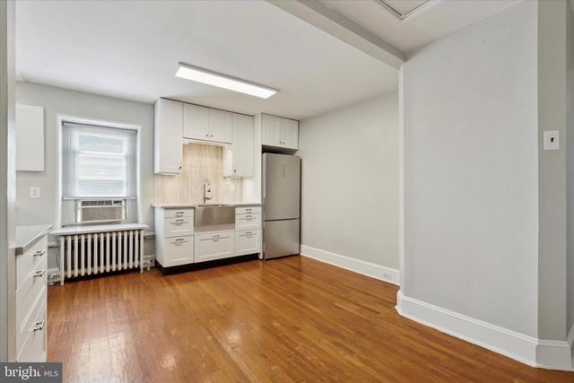 124 E CHESTNUT HILL AVE, Philadelphia, PA 19118