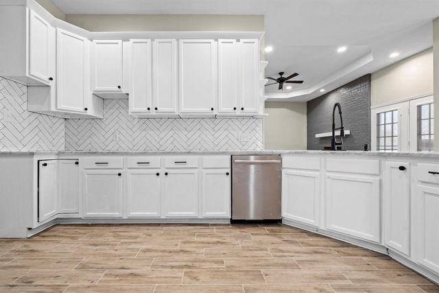 894 Tate Street, Mansfield, TX 76063